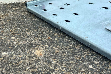  Low Trailer for Easy Loading